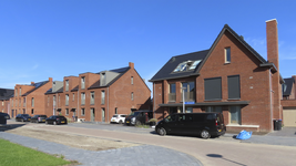 908250 Gezicht op een rij nieuwbouwwoningen aan de Hibiscusstraat in de buurt Rijnvliet, in de wijk Leidsche Rijn te Utrecht.